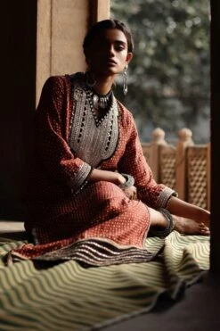 Avacara Maroon Handblock Printed Kaftan Dress 13 Avacara Maroon Handblock Printed Kaftan Dress -Echoo Clothing Shop 172ap13 6