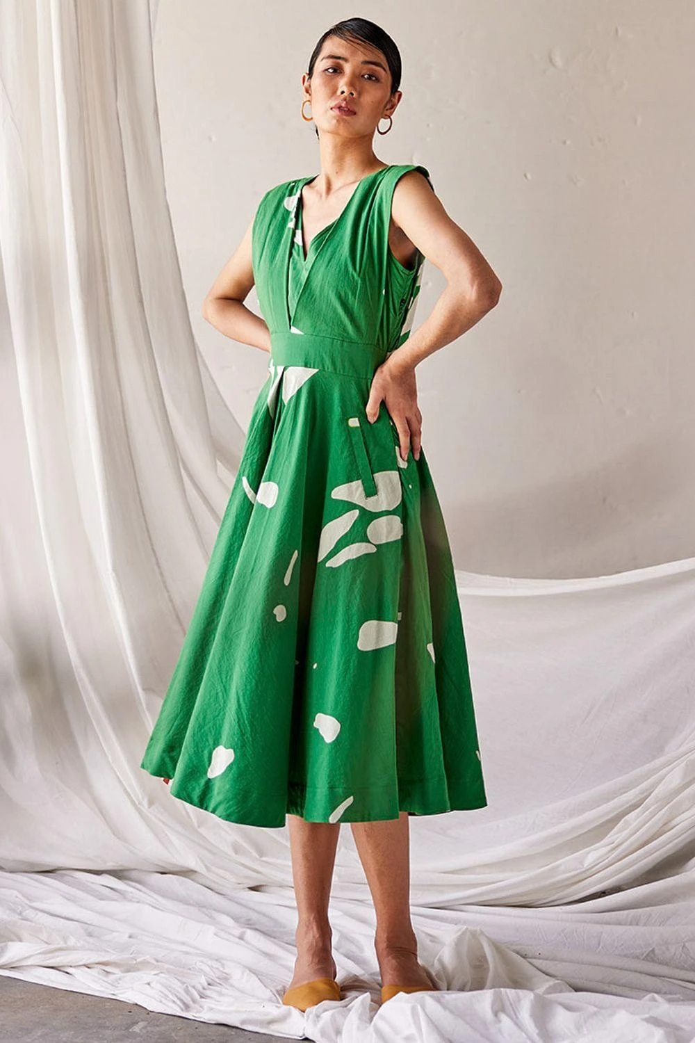 Khara Kapas Forest Green Terracotta Print Dress 3 Khara Kapas Forest Green Terracotta Print Dress