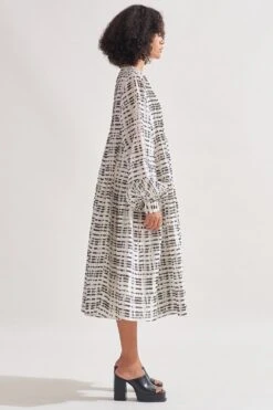 Amrich Shari Hand Block Printed Dress 10 Amrich Shari Hand Block Printed Dress -Echoo Clothing Shop 23623amr21 3