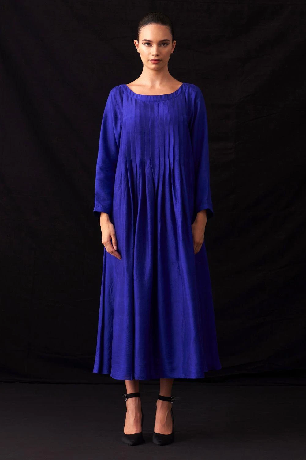 Amrich Fio Blue Handwoven Pleated Dress 3 Amrich Fio Blue Handwoven Pleated Dress