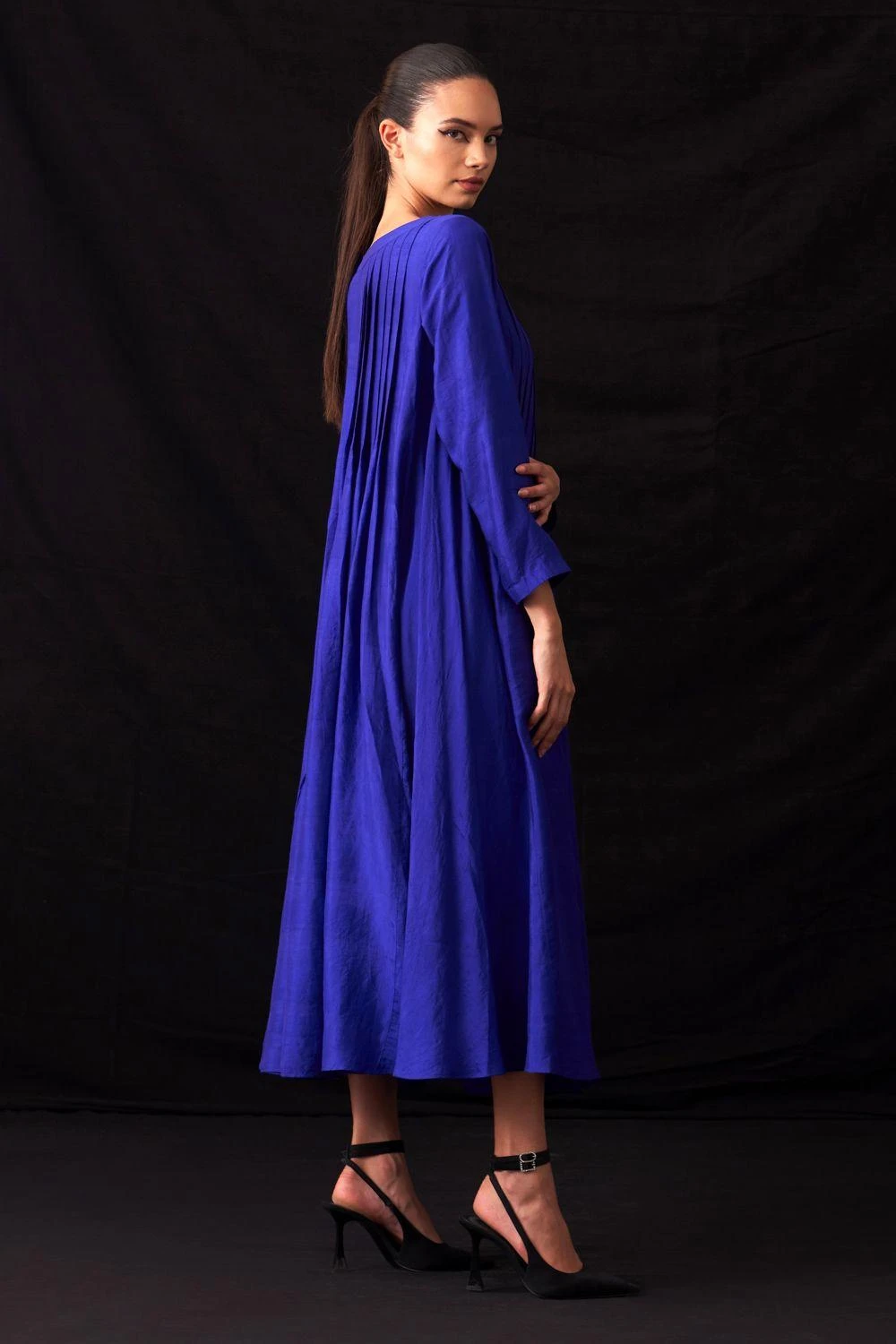 Amrich Fio Blue Handwoven Pleated Dress 4 Amrich Fio Blue Handwoven Pleated Dress - Image 2