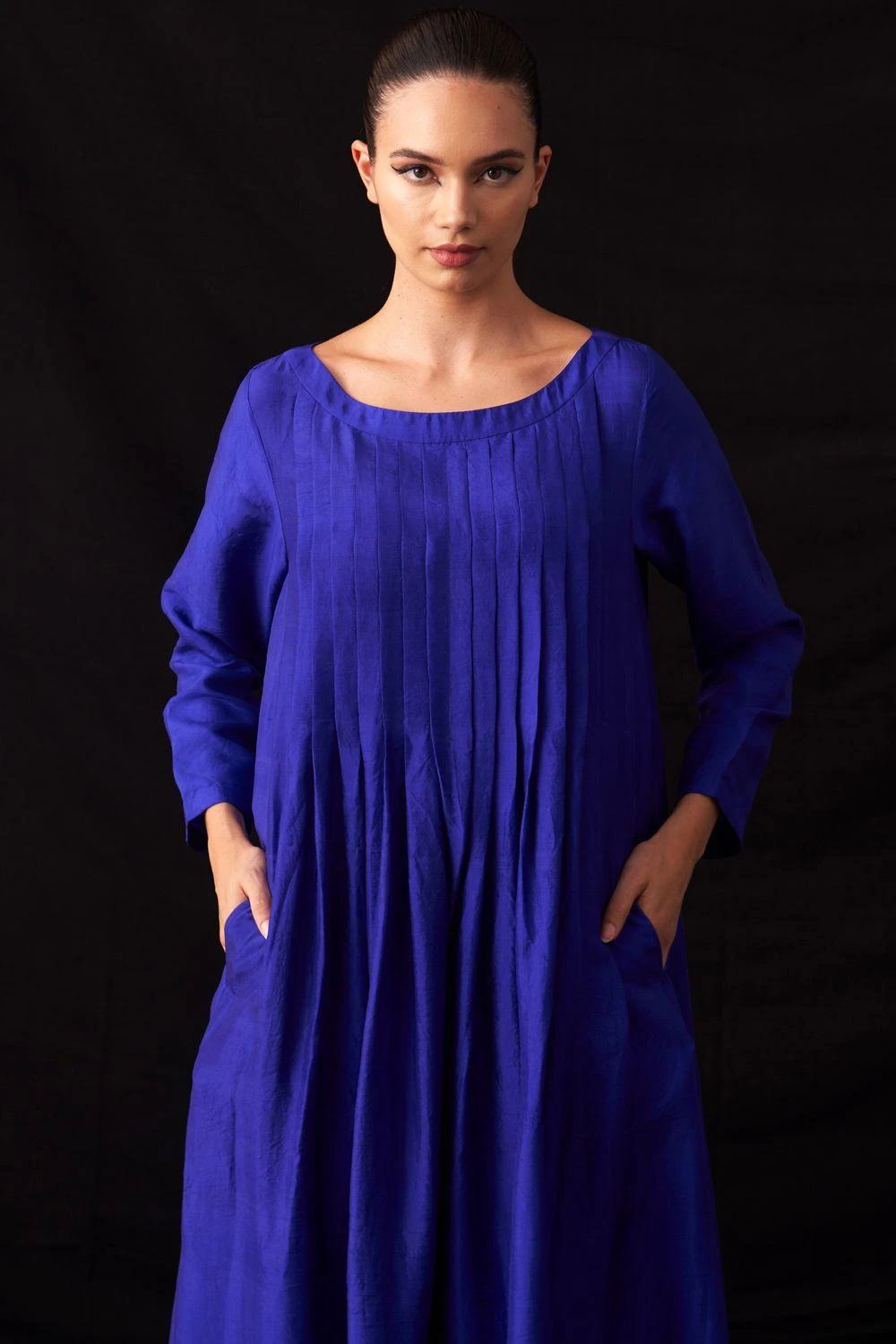 Amrich Fio Blue Handwoven Pleated Dress 6 Amrich Fio Blue Handwoven Pleated Dress - Image 4