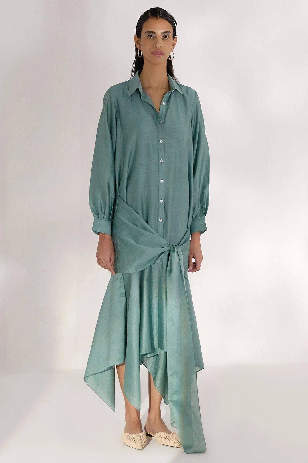 Twinkle Hanspal Handloom Chanderi Layered Dress With Tie-up 3 Twinkle Hanspal Handloom Chanderi Layered Dress With Tie-up