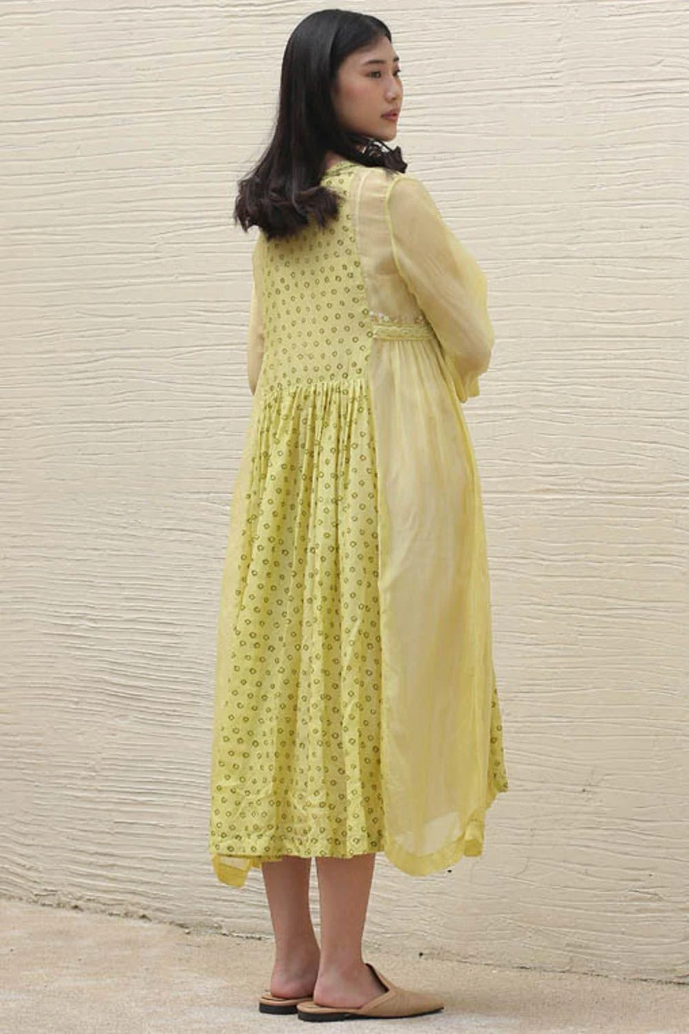 Baju Green Floral Embroidered Dress 4 Baju Green Floral Embroidered Dress - Image 2