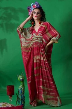 CAPISVIRLEO Magneta Cotton Silk Kaftan Dress