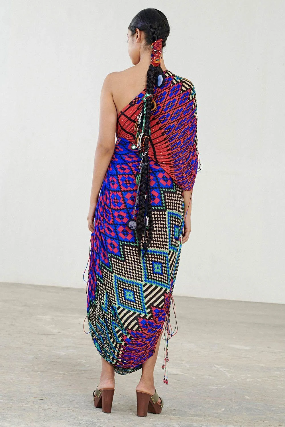 Saaksha & Kinni Kaftan Sari Dress With Adjustable Sleeves & Length 4 Saaksha & Kinni Kaftan Sari Dress With Adjustable Sleeves & Length - Image 2